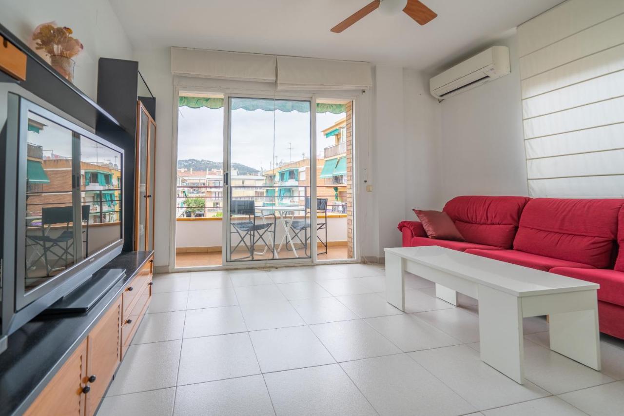 Homeholidaysrentals Margot - Costa Barcelona Pineda de Mar Exterior photo